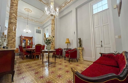 Old Havana House | Delightful Balcones Habana Vieja with Spa and Breakfast