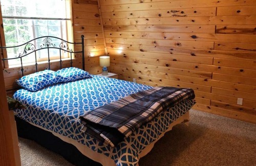 Island Park House | Pet-Friendly Haven with Balcony, 20 Min to Yellowstone