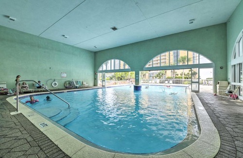 Miramar Beach Apartment | Oceanfront PCB Condo with Balcony & Beach Access