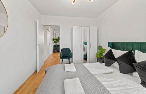Simmering Apartment | Balcony Apartment Near City Center - Family-Friendly Stay