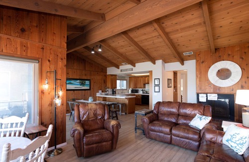 Oceano House | Oceanfront Balcony Barbecue Dunes Hangout - Guest Rated 9.8