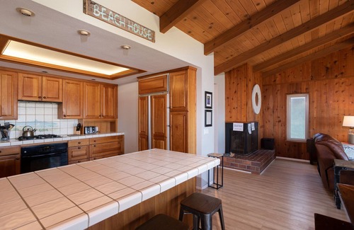 Oceano House | Oceanfront Balcony Barbecue Dunes Hangout - Guest Rated 9.8