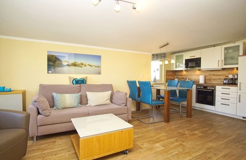 Gohren Apartment | Ocean View Apartment 59: Guest Rated 10/10 with Pool Access