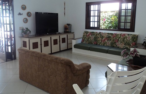 Riviera de Sao Lourenco House | Balcony integrated with pool, barbecue and pizza oven with free wifi