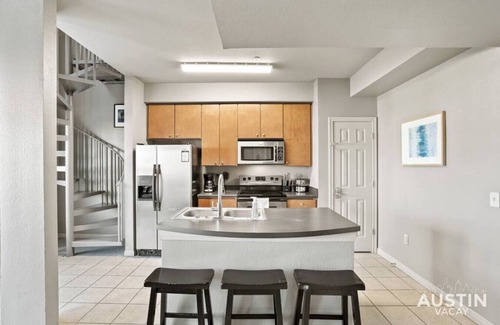 West Campus Apartment | Skyline View with Spiral Staircase Near UT – Guest Favorite!