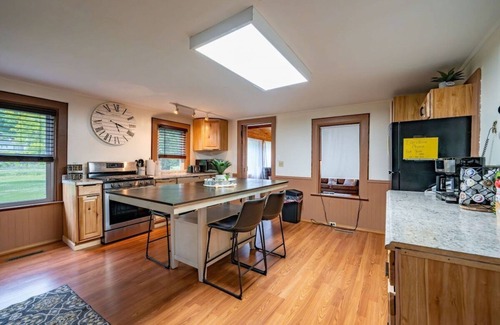 Slate Run House | Bald Eagle Lodge | Riverfront near Rail Trail Kayaks
