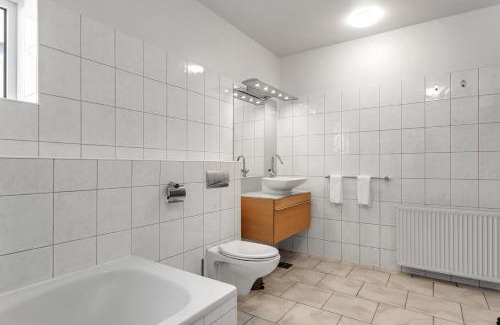 Hliðar Apartment | Explore Baldursbrá Apartment on Hverfisgata - 4-Star Comfort