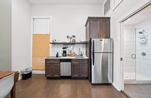 Licking Riverside Apartment | Discover Baldwin Flats: 4-Star Haven with Spa & Dining