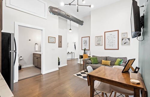 Licking Riverside Apartment | Discover Baldwin Flats: 4-Star Haven with Spa & Dining