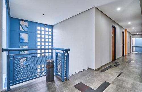 Gandaria-selatan House | Family-Friendly Bale Resident: A Budget Retreat Awaits