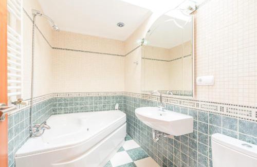 Orio Apartment | Relax at Balea Dúplex - 4-Star Family-Friendly Retreat