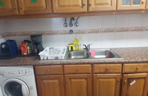 Baleal House | Relaxing Baleal GuestHouse: Family-Friendly with Spa & Kitchen