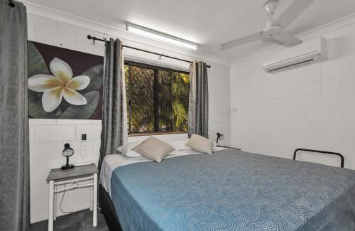 Balgal Beach Apartment | Relax at Balgal Beach Units with Oceanfront Views