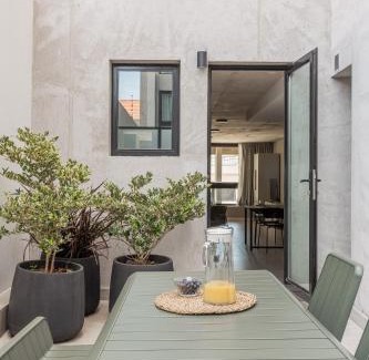 Punta Carretas Apartment | Baliñas Boutique: 4-Star Retreat with Family-Friendly Perks