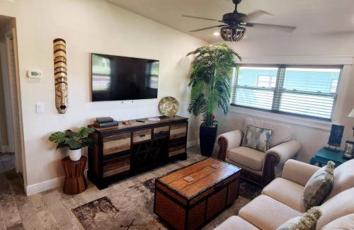 Cocoa Beach Apartment | Pet-Friendly Bali Bungalow in Downtown Cocoa Beach