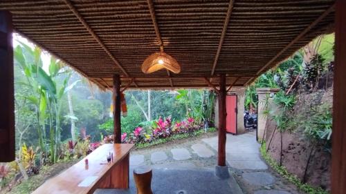 Sebatu House | Explore Bali Jungle Taksu – 4-Star Oasis with Breakfast