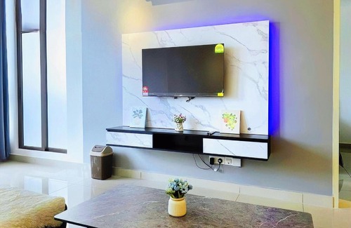 Malacca City Apartment | Family-Friendly Bali Residence with Pool Near Jonker