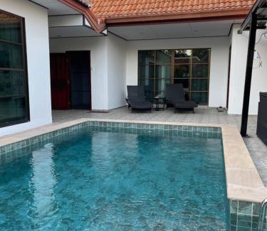 Kram Villa | Experience Bali Residence: Oceanfront Bliss & Family Fun