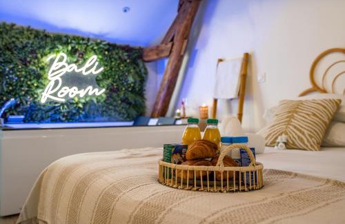 Montgeron Apartment | Experience Bali Room: Refreshing Studio with Hot Tub Escape