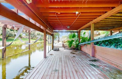 Flour Bluff House | Bali Shores Getaway