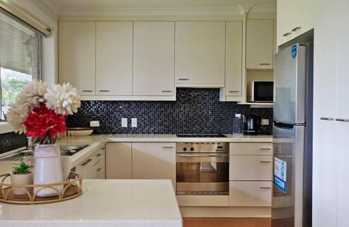 Robertson Villa | Trendy Bali Style Designer's House in Central Location