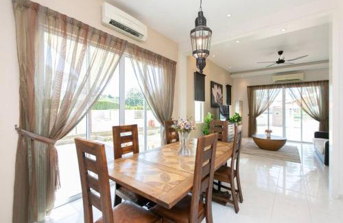 Kampung Sungai Rusa House | Guest Rated 10/10: BalikPulau Cozy Home with BBQ