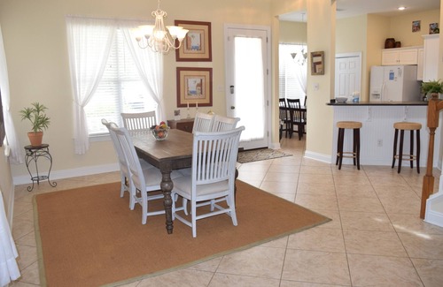 Fort Morgan Cottage | Balise du Lumiere: Oceanfront 3BR Cottage with Pool