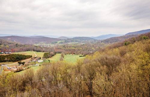 Stanley House | Balk Oasis: Relax with Mountain Views & Hot Tub Comfort