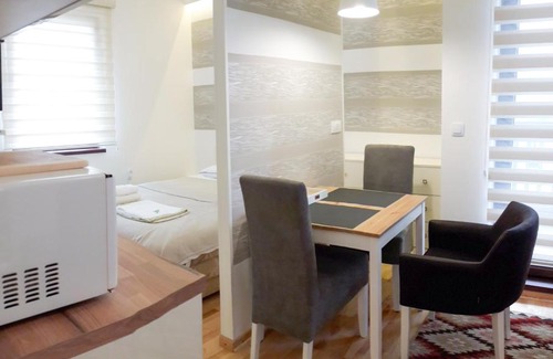 Zlatibor Apartment | Pet-Friendly Balkan Sky Zlatibor with Pool & Hot Tub