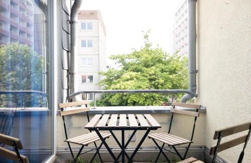 Bad Duerrenberg Apartment | Cozy Retreat with Balcony, 4K TV & Netflix Access