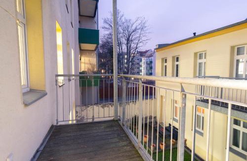 Stotteritz Apartment | Convenient Stay Near Völkerschlachtsdenkmal with Great Amenities