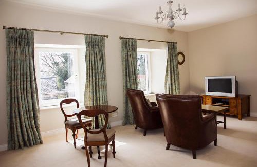 Brittas Bay Bed & Breakfast | Guest Rated 10/10 at Ballinclea House Bed and Breakfast
