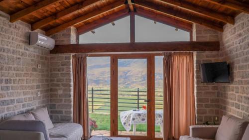 Albania House | Ballkoni i Goricës