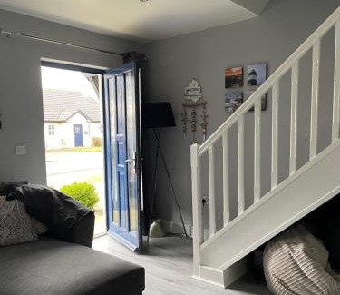 Ballyhack House | Pet-Friendly Ballyhack by the Sea with Breakfast Included