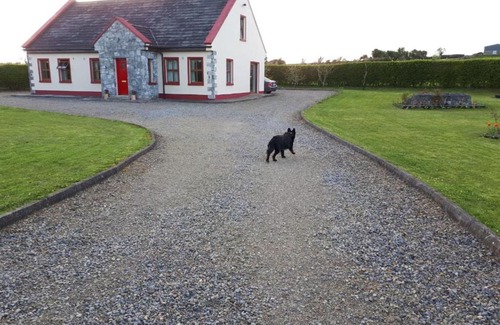 Corofin House | Exceptional Ballytigue House: Guest Rated 10/10 Stay