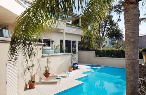Mosman Villa | Balmoral Mansion with Pool. Located near Balmoral Beach. Sauna, Jacuzzi and Gym