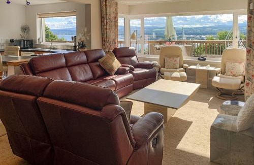 North Kessock House | Experience Balnacraig: 4-Star Hotel with Hot Tub & Family-Friendly