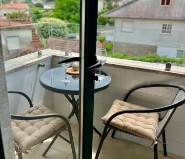 Mondariz-Balneario Apartment | Discover Balnea Casa Victoria: Pet & Child Friendly Retreat