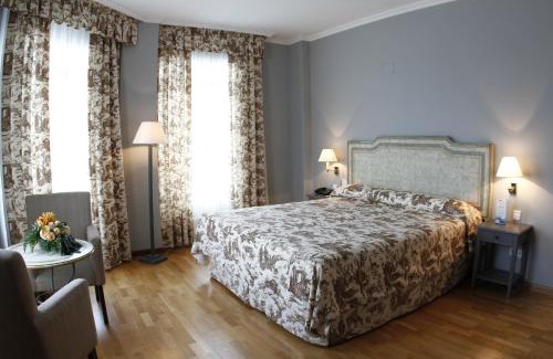 Mondariz-Balneario Hotel | Relaxing Retreat at Balneario de Mondariz with Ocean View