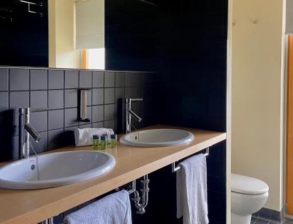 Cervera del Rio Alhama Hotel | Relax at Balneario de la Albotea: Oceanfront Retreat
