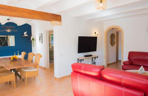 Montgo de Toscamar Villa | Discover Baloma: Pet-Friendly Getaway with Pool Access