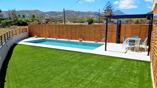 Trachilos House | Seafront Balos Residence with Private Pool & Ocean View