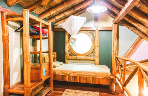 Montanita Hotel | Balsa Surf Camp by Rotamundos