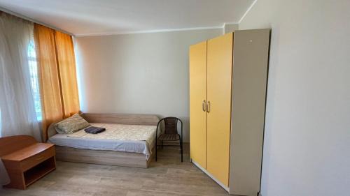 Klaipeda House | Cozy Stays at Baltcity: Pet-Friendly with Kitchen Amenities