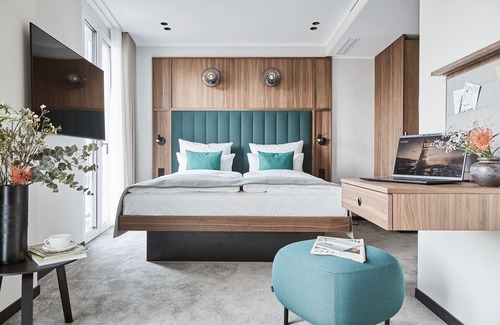 Warnemuende Hotel | Serene Baltic Hideaway Beach Hotel with Spa & Dining