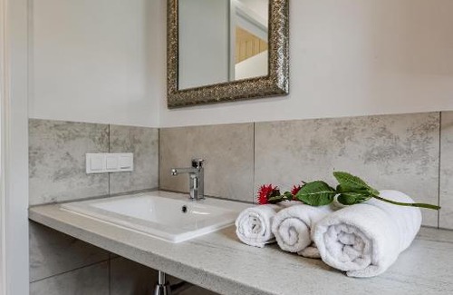 Zarnowica House | Serene BALTIKI: Oceanfront Retreat with 9.9 Guest Rating