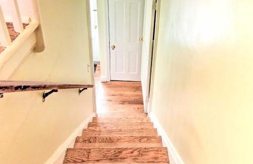 Baltimore House | Convenient Baltimore Home Near Downtown Towson with Spa