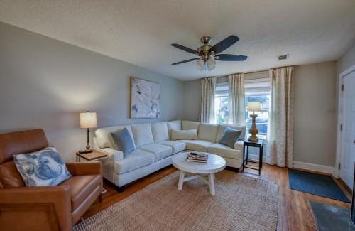 Forest Lake House | Family-Friendly Bama Bungalow with Kitchen Amenities