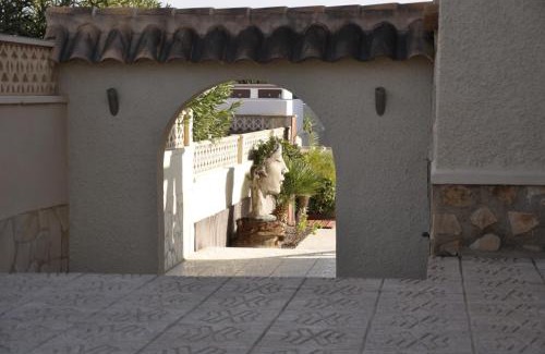 Mazarron Villa | Discover Bamari Villa: Oceanfront 4-Star Retreat Awaiting You