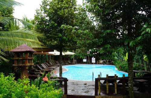 Phong Dien House | Eco-Friendly Bamboo Village with Ocean Views & Pool Access
